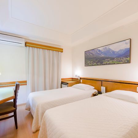 Hotel Bella Italia Фос-ду-Іґуасу Екстер'єр фото
