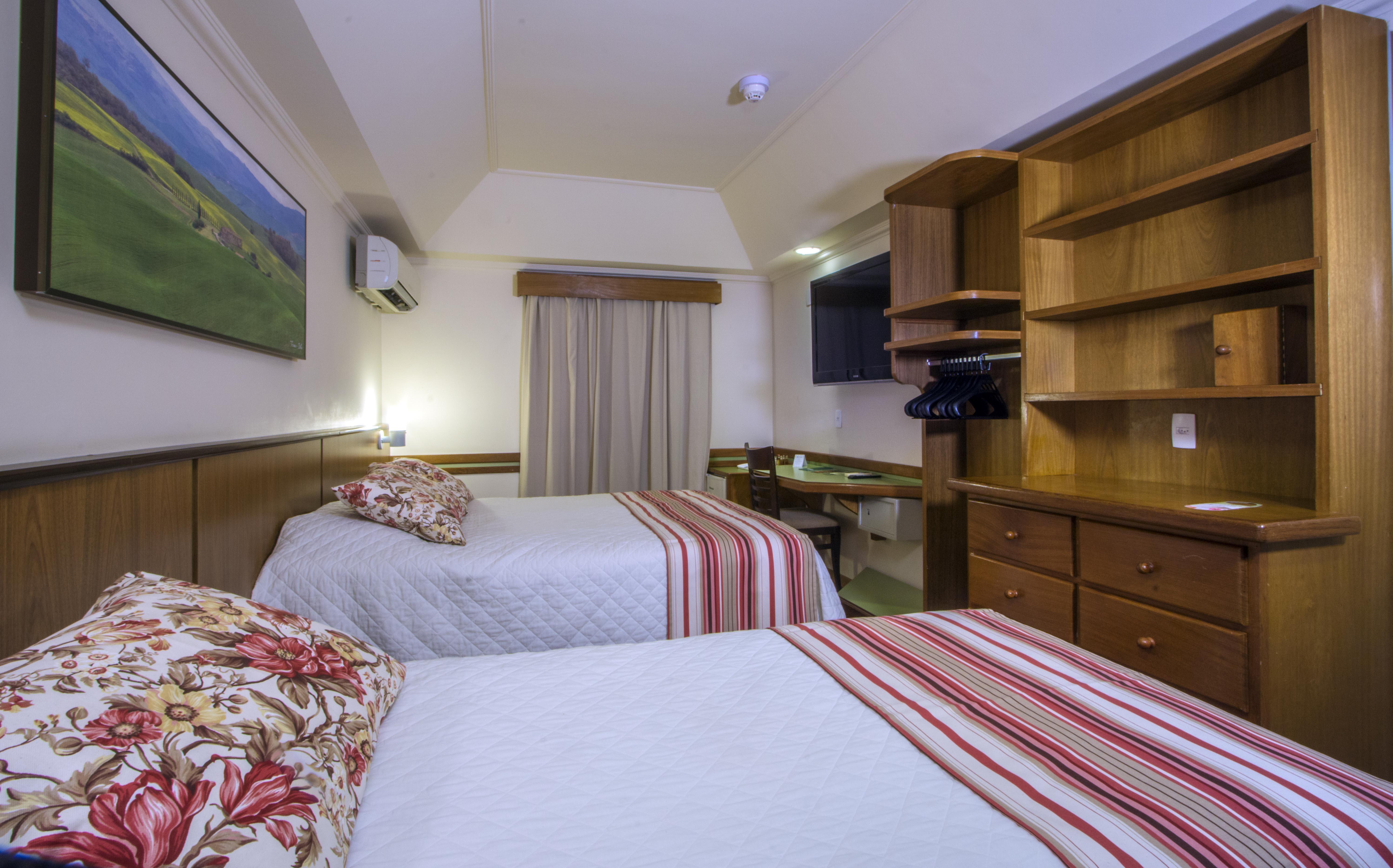 Hotel Bella Italia Фос-ду-Іґуасу Екстер'єр фото